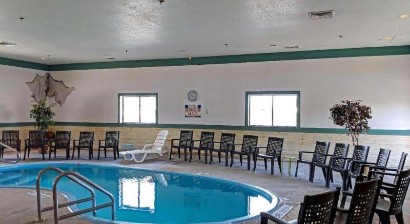 Americas Best Value Inn Torrington Exterior foto